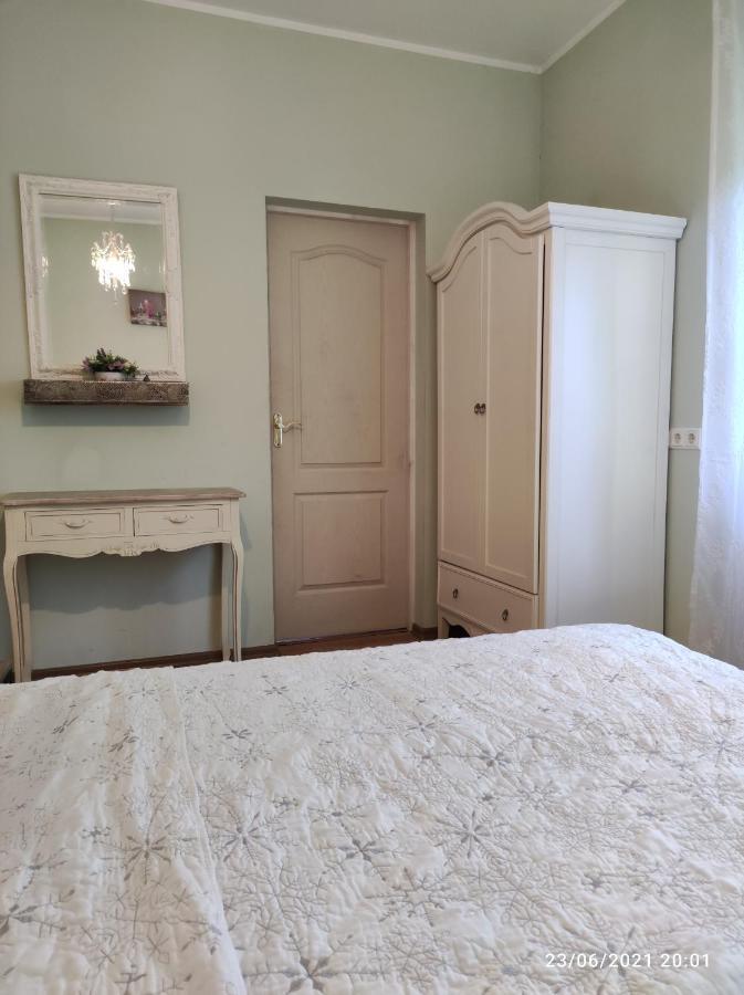 Boutigue City House With Terrace And Garden Free Parking Ryga Zewnętrze zdjęcie