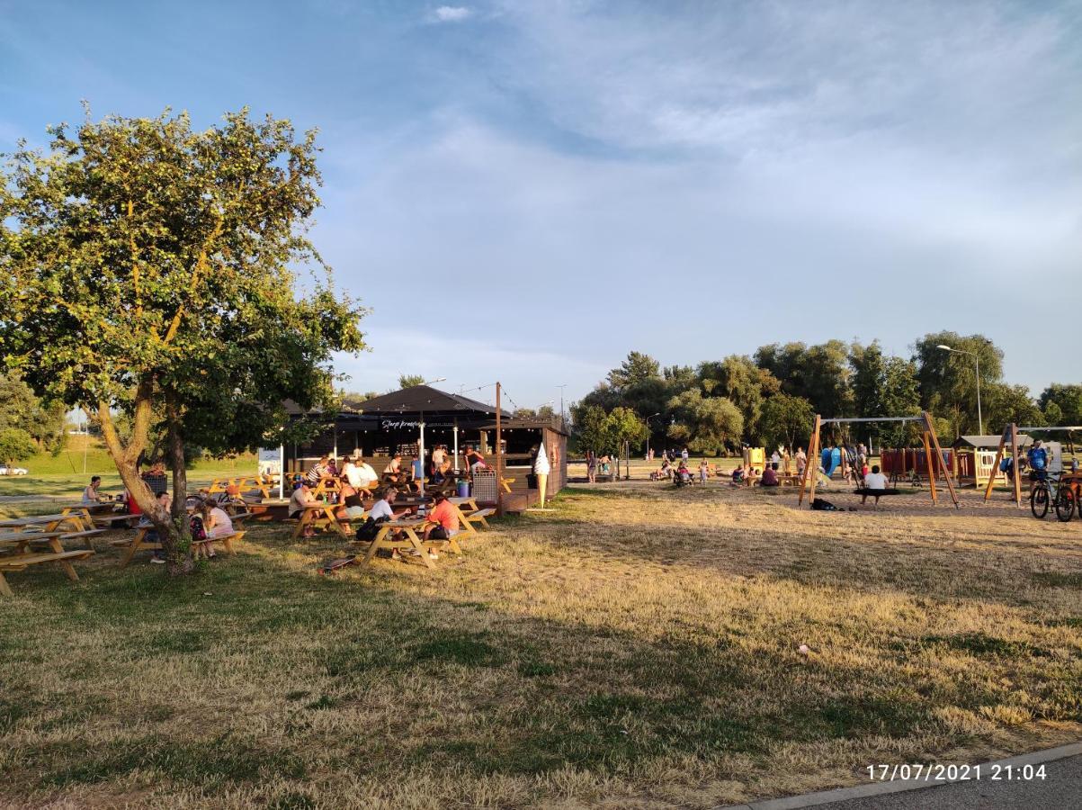 Boutigue City House With Terrace And Garden Free Parking Ryga Zewnętrze zdjęcie